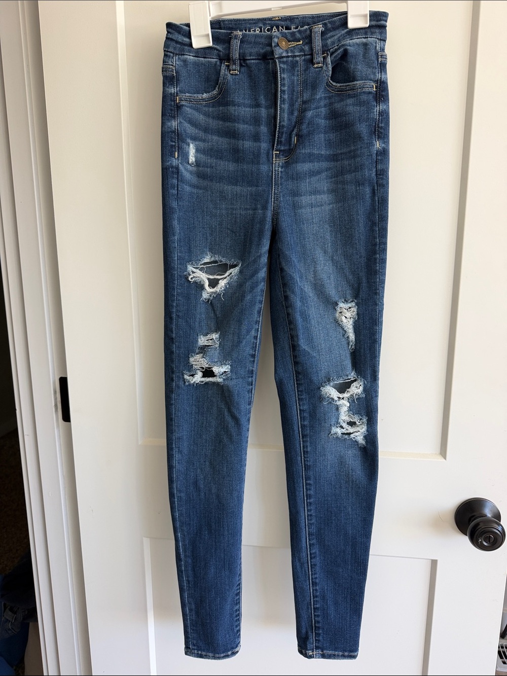 American Eagle Outfitters Women's Ripped Dark Blue Skinny Jeans